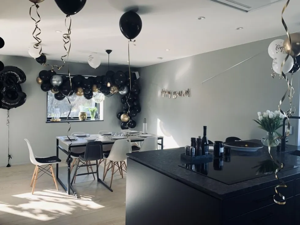 Ballonbue Sæt Sort/Guld