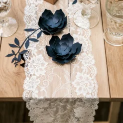 Blondestof Blomster Offwhite på Rulle