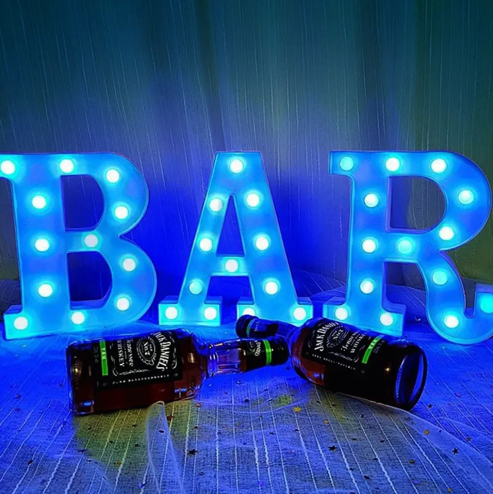 Bogstav med LED-Belysning RGB