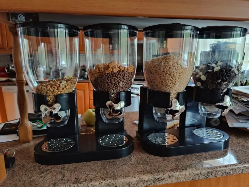 Cornflakes Dispenser