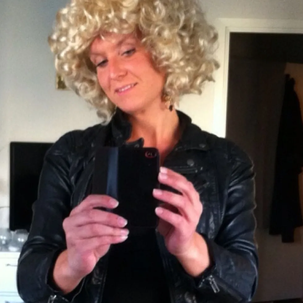 Grease Sandy Krøllet Paryk