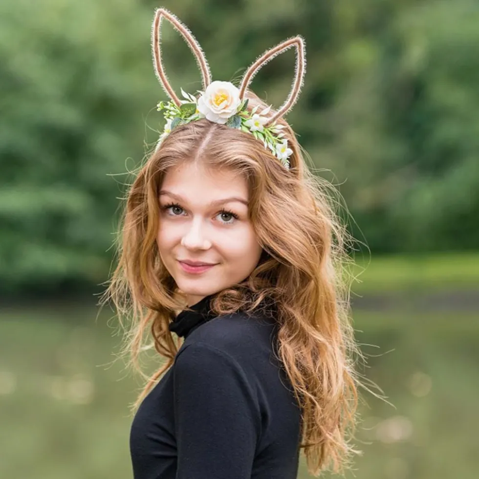 Hårbøjle Kaninører med Blomster