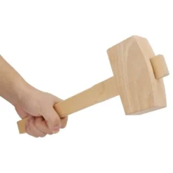 Ishammer i Træ