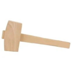 Ishammer i Træ