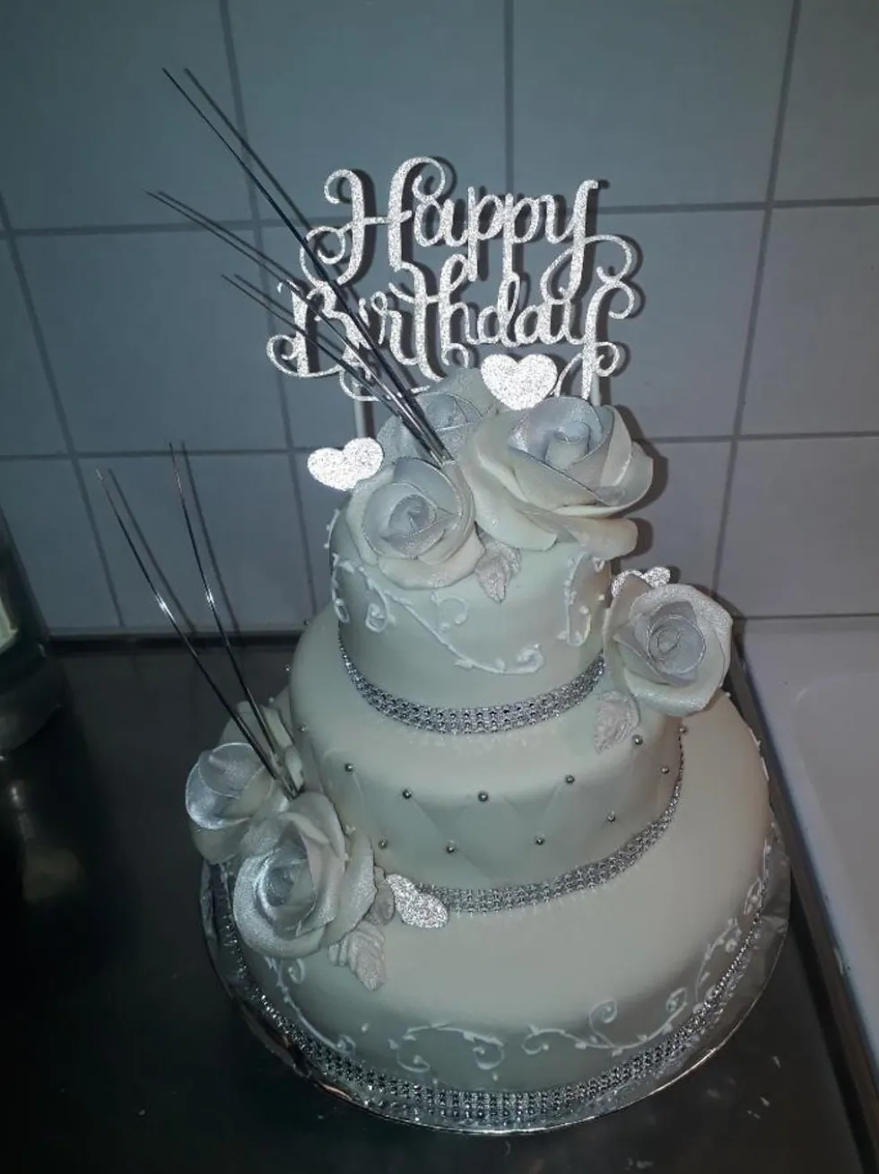 Kagedekoration Happy Birthday
