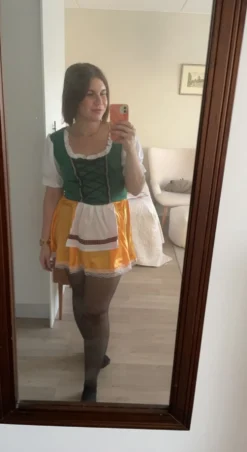 Ølpige Kostume