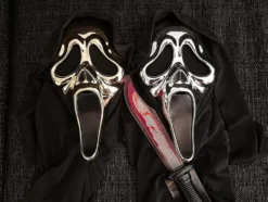 Scream Ghost Face Chrome Maske