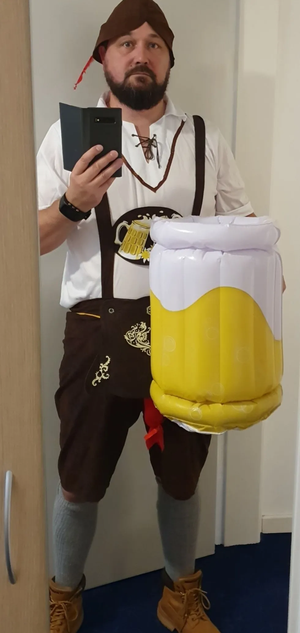 Veludstyret Oktoberfestkostume